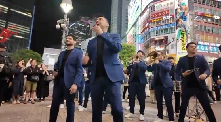 Calla la policía a la Banda El Recodo en Tokio