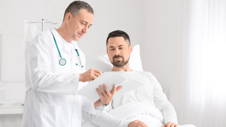 Hombres, con riesgo de desarrollar cáncer de vejiga