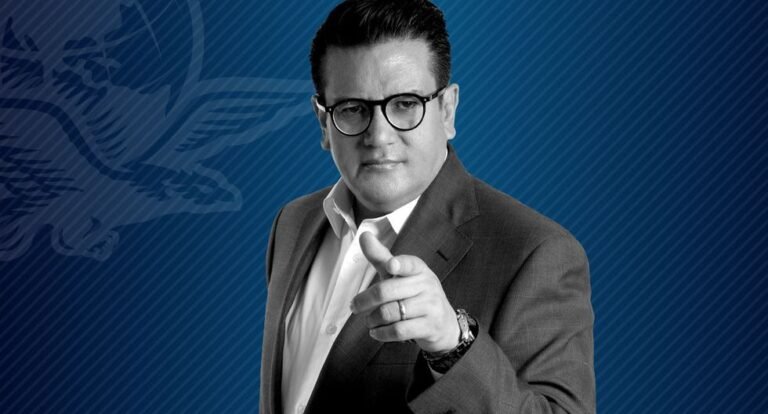 Grave crisis viven medios de comunicación: Salvador García Soto
