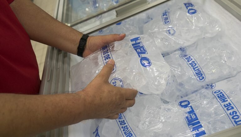 Aumenta 80% venta de hielo y 50% de agua en Durango: Canaco