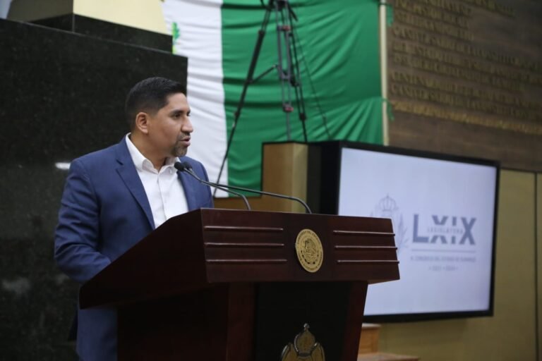 Deudores alimentarios deben cumplir sus obligaciones; presenta iniciativa Rocha Amaro