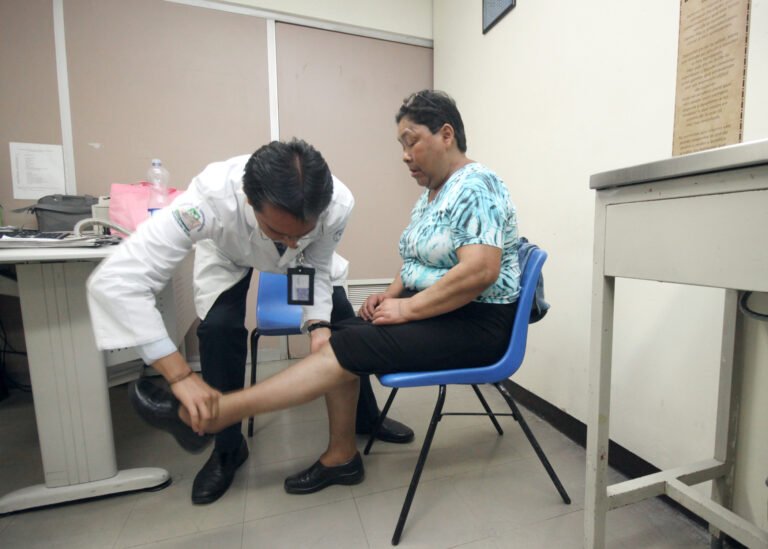 Informa IMSS Durango sobre insuficiencia venosa y sus complicaciones