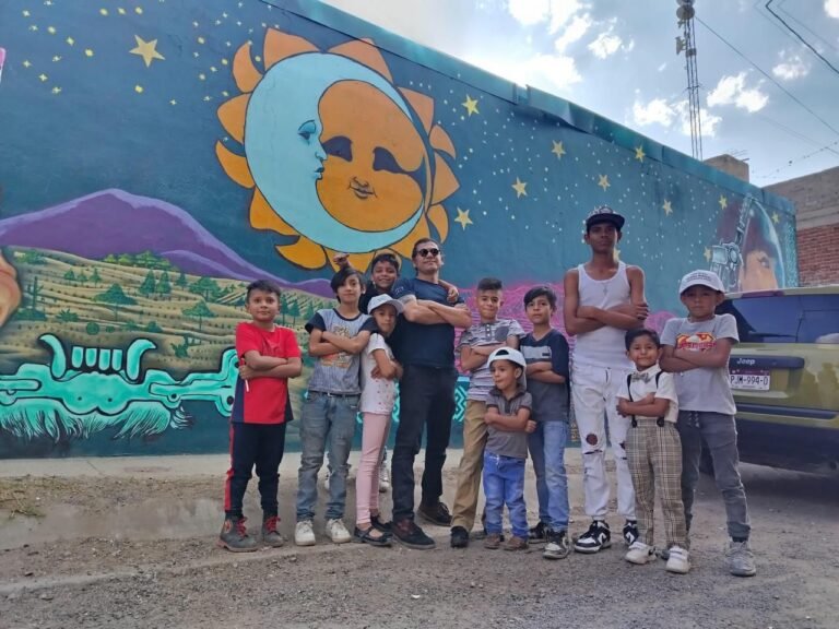 Previene Infonavit la violencia y fomenta el arte a través de unidad mural