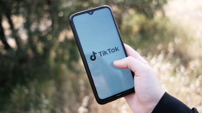 Peligro, retos virales de TikTok donde se incita a jóvenes
