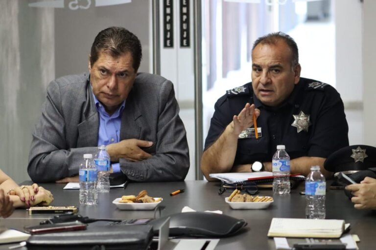 Se reúnen autoridades electorales