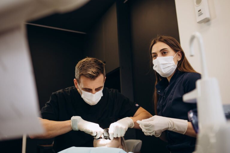 En México falta más investigación odontológica, señala experto