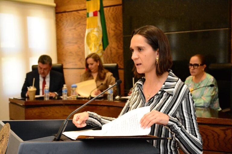 Propone Diana Barraza fortalecer la educación municipal
