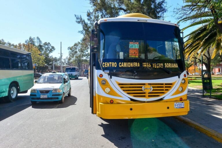 Por cuestiones económicas, unidades del transporte no están en las mejores condiciones
