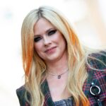 canadian-singer-songwriter-avril-lavigne-attends-a-ceremony-news-photo-1667483371_1280x960