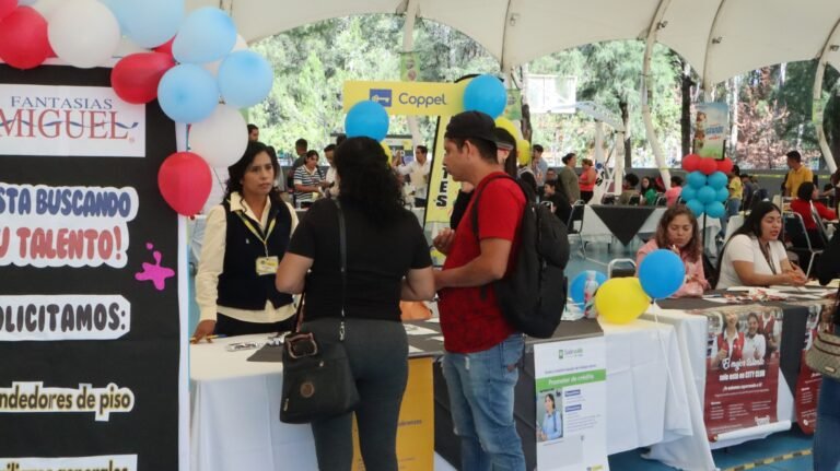 Falta inclusión en ferias del empleo: Óscar Zaldívar