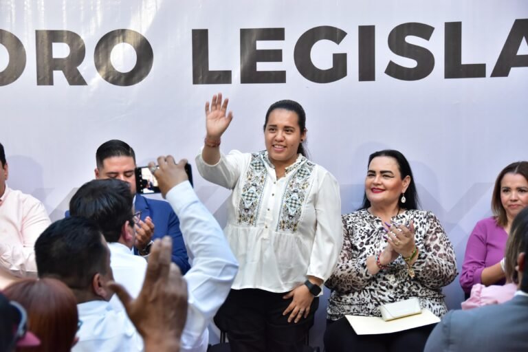 Realiza diputada primer Foro Legislativo en Lerdo