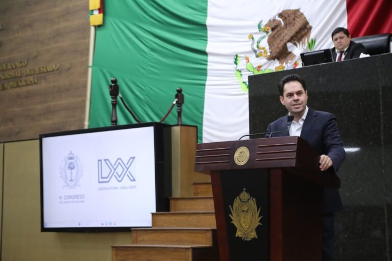 Propone Mojica Narváez que estudiantes reciban pago por servicio social