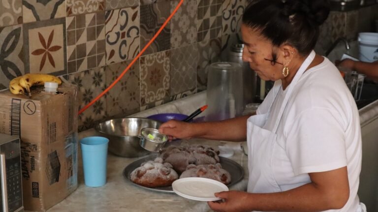 Panaderos, listos para sus ventas para el 2 de noviembre