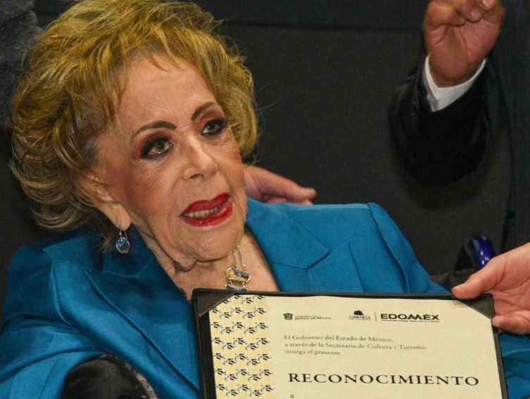 Silvia Pinal ya se encuentra en terapia intermedia tras infección urinaria | La Voz de Durango