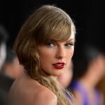 TAYLOR-SIWFT-5.jpg