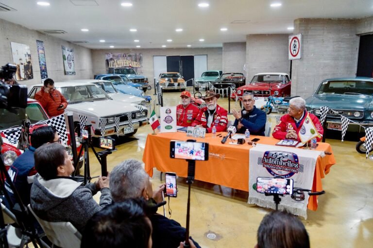Invita Gobierno estatal a visitar nueva exhibición de automóviles clásicos en Museo Bebeleche