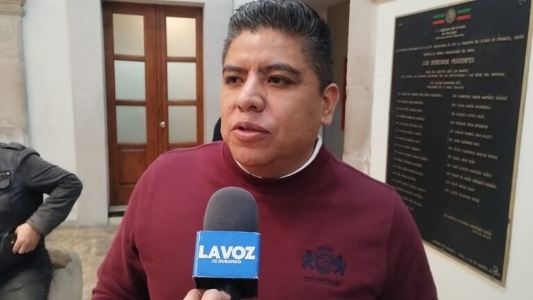 Alertan a la ciudadanía por abogados falsos
