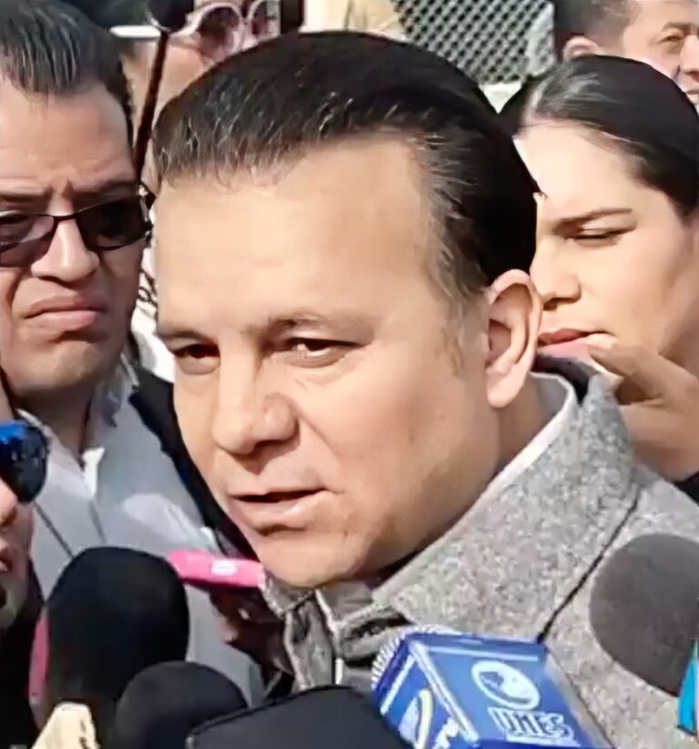 Ex consejero jurídico recibió segunda orden de aprehensión: EVV