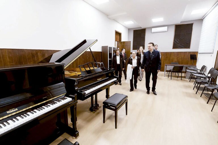 Inaugura Esteban Conservatorio de Música de Durango; único en el norte del país para la formación en concierto de piano