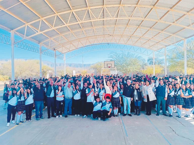 Regreso a Clases en CECyTED: Más de 12,500 Estudiantes Retoman Actividades Académicas en Todo el Estado