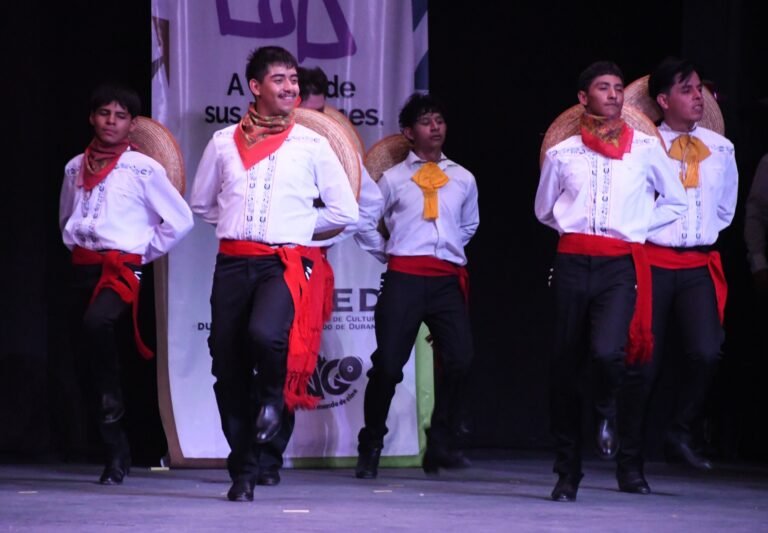 Fortalecen la identidad duranguense a través de la danza