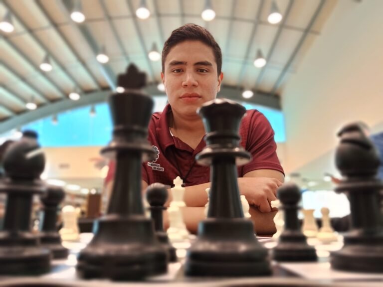 Aarón al nacional del TecNM