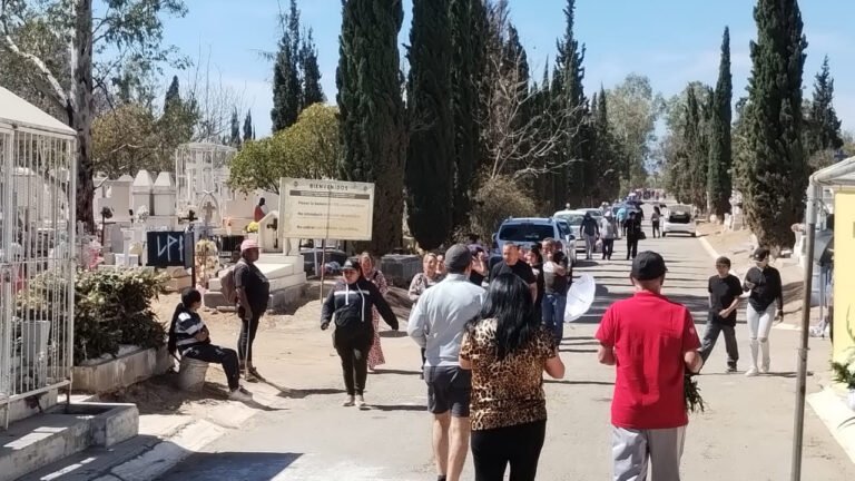 Se instalará romería en dos panteones
