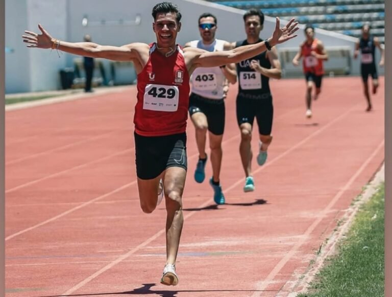 Bicampeón universitario