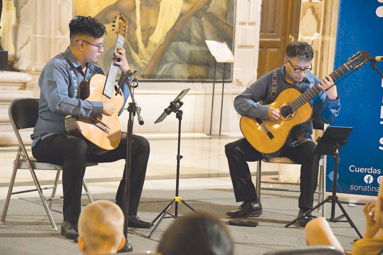 Ónix Guitar Dúo se presentó en el Circuito de Guitarra Clásica Durango 2025