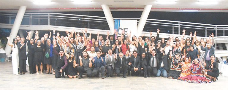 Centro Artístico Analco celebra con cena y baile de aniversario sus primeros 20 años