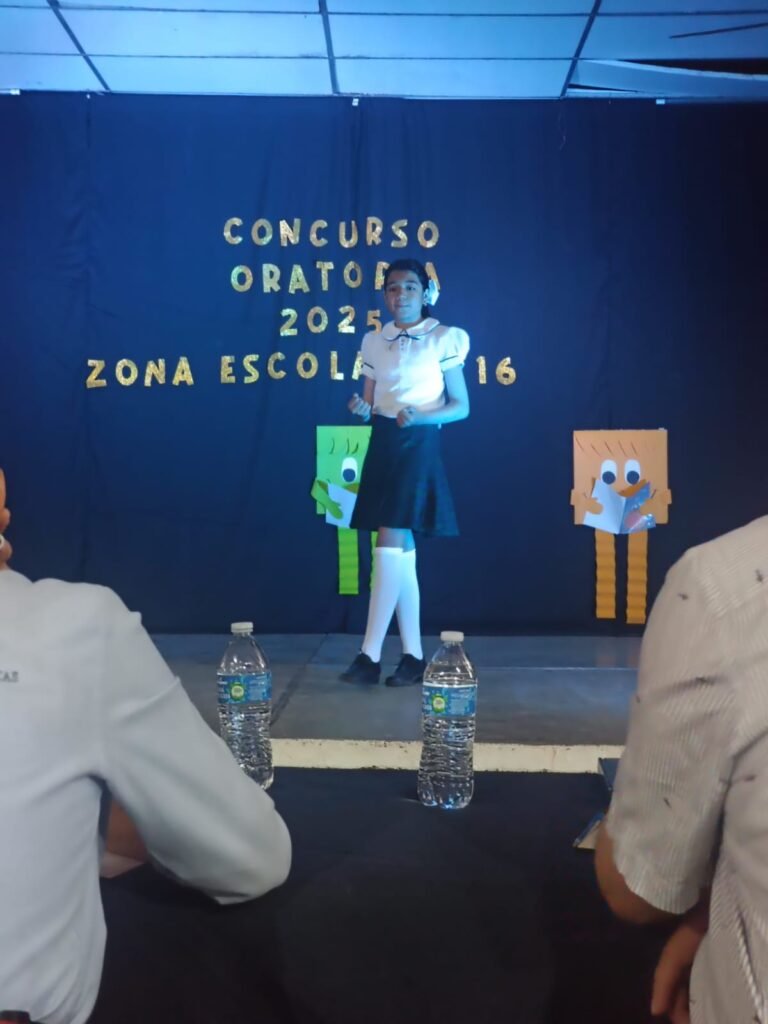 Samantha Ramos Veliz brilla en demostración de oratoria