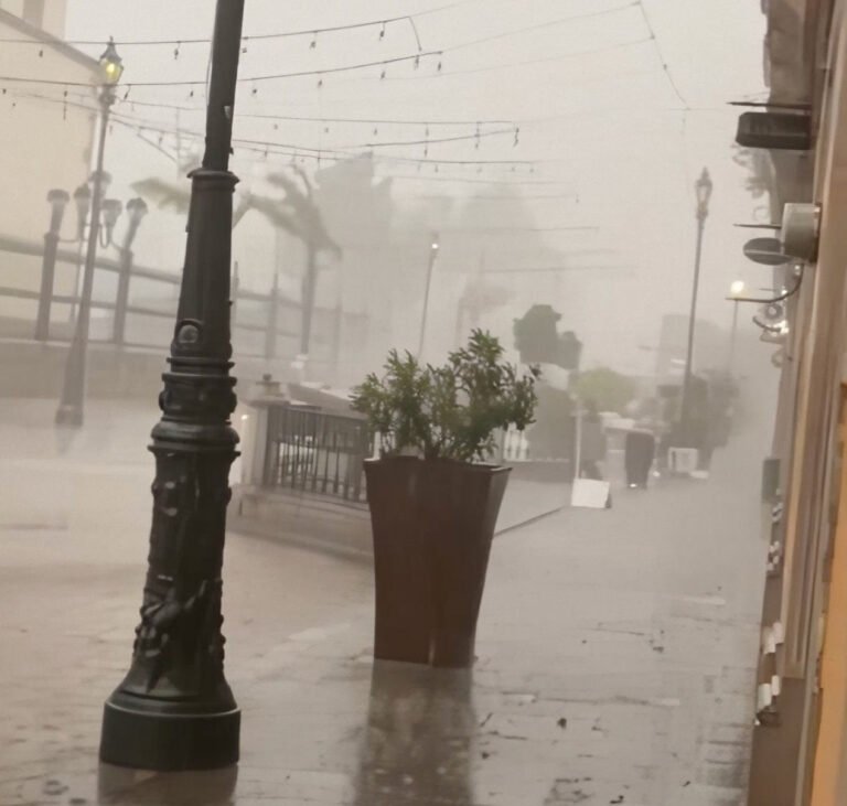 Caen en 65 % ventas en restaurantes