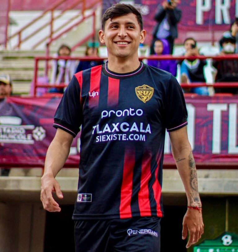 Refuerzan sus filas