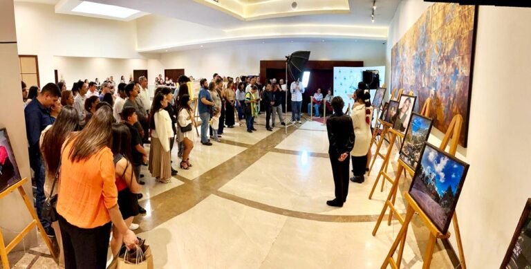 Instituto de Modas Catalina de Aragón presentó galería de arte y fotografía