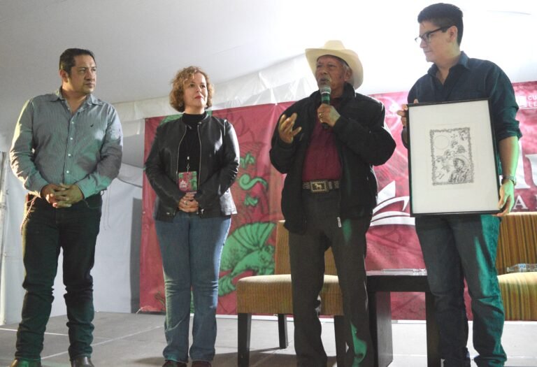 Homenaje a Cardenchero, Don Guadalupe Salazar, en la FEDUL