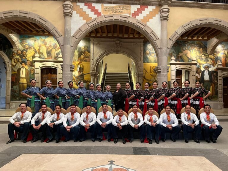 Con folclor y concurso de Polka participa el ICED en la Feria Nacional Francisco Villa 2025