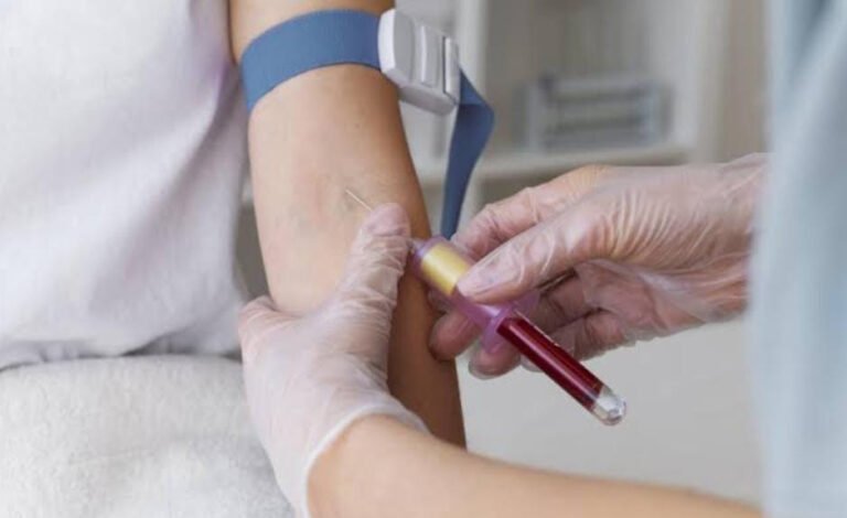 Detectan certificados médicos falsos para ingresar a clases