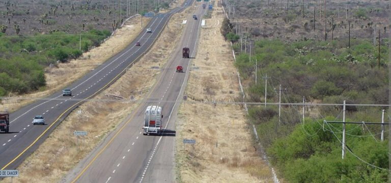 Solo un 15% de la red carretera estatal tiene afectaciones: SICT
