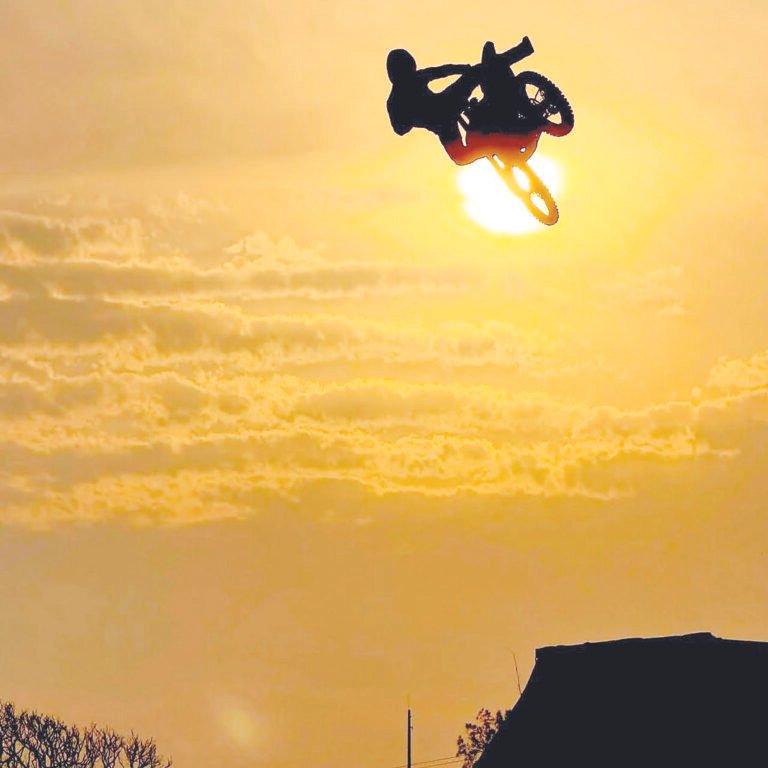 Show Freestyle Masters con pilotos internacionales llega a la feria