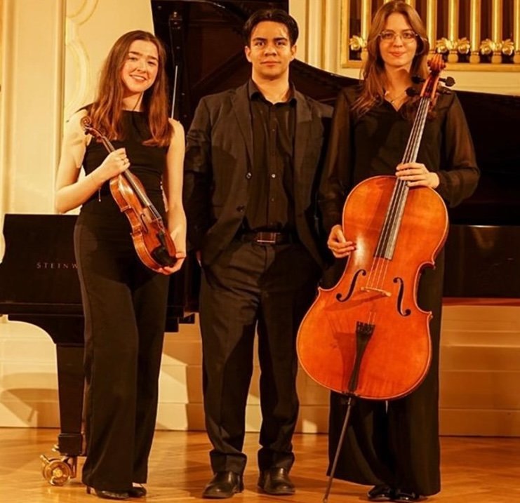 El Ensamble Reperti con el pianista Helir Hernández presenta el concierto “Unidos por la música”