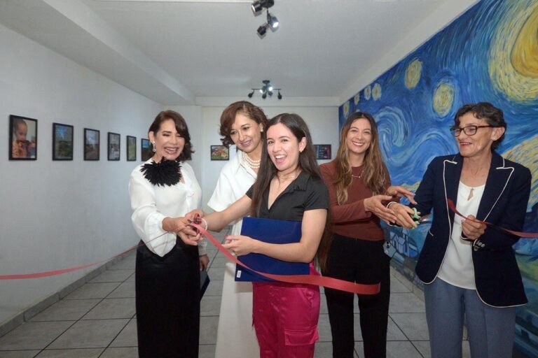 Presentan una “Trilogía de la Luz”