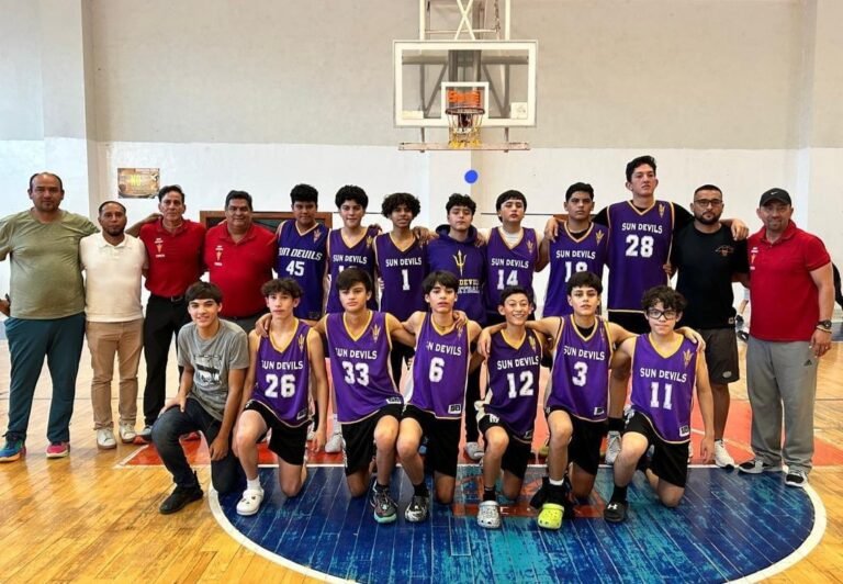 Sun Devils a Chihuahua