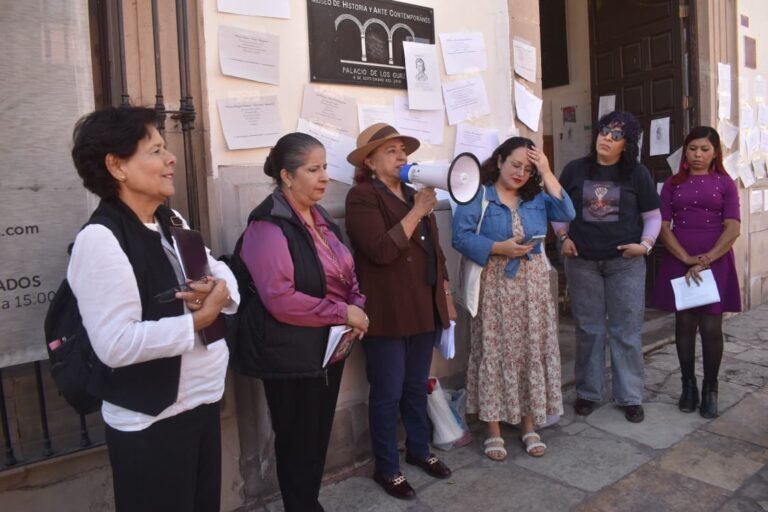 Poetisas y Promotoras Literarias protestan ante declaraciones misóginas de Paco Ignacio Taibo II