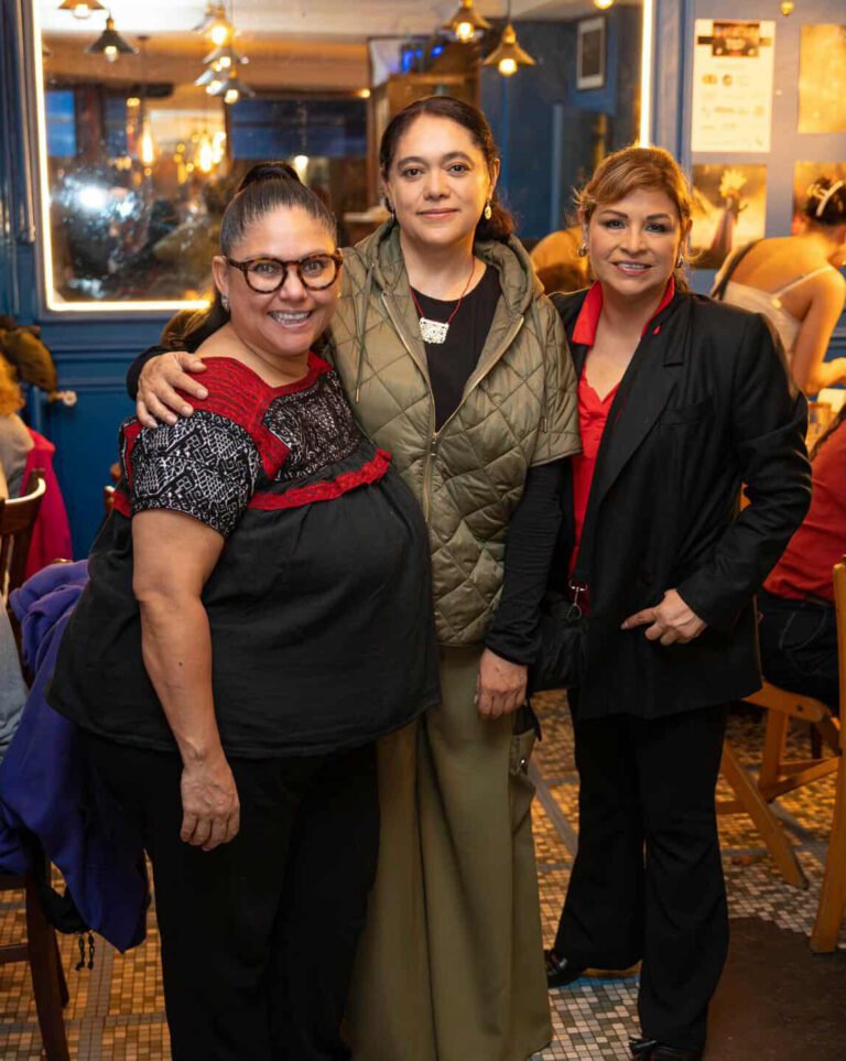 Grupo Creativo Dgo presentó la pasarela “Durango late en París”