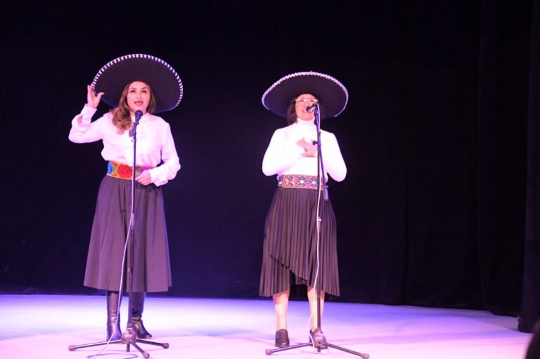 “Voces que brillan”: un viaje de aprendizaje y conexión a través del canto