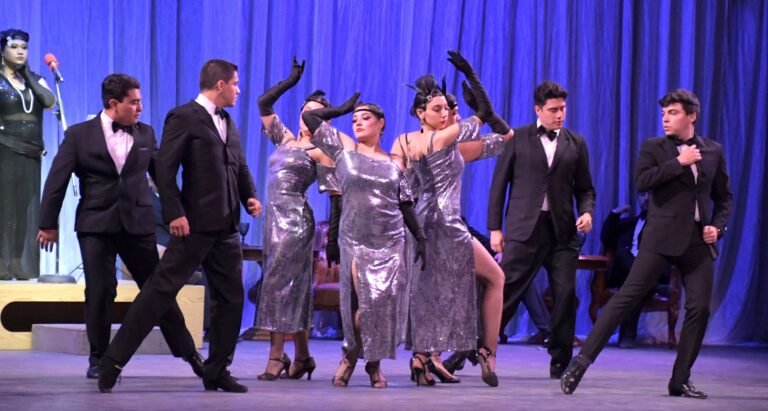 Centro Artístico Analco ilumina con voz y baile en el espectáculo “1920: El Compás del Ayer”