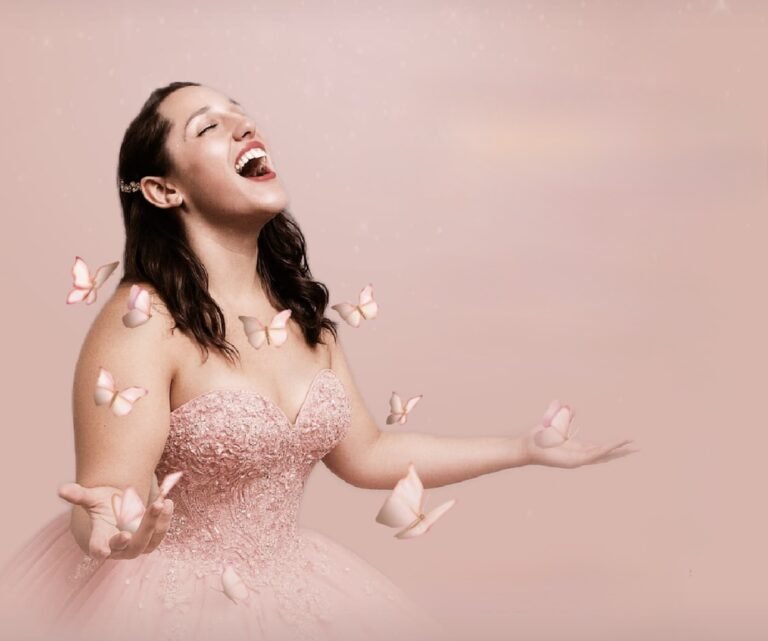 El monólogo trágico luminoso “Vuela Pupa” se presenta este fin de semana en el Teatro Durango del IMSS.