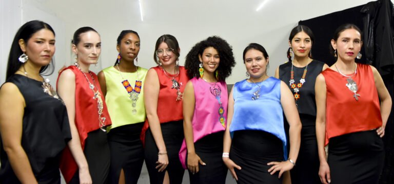 Grupo Creativo Dgo presente en la bella “Ciudad Luz”