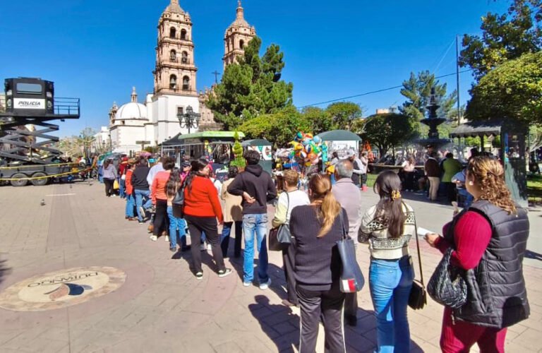 Largas filas en centros de votación del PP respaldan que la gran familia decide obras del 2026: Toño Ochoa