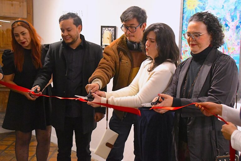 Paulina y Daniela Ortega Contreras inauguran su exposición “Phantasia”